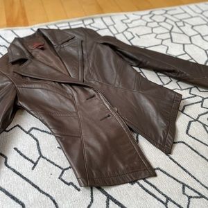 Danier Women's Brown leather Jacket